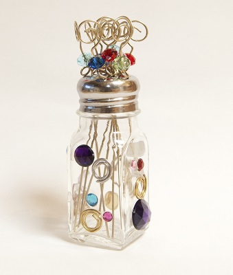 Garnish Pick Holder with 10 Garnish Picks