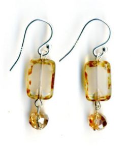 Trilogy White Swirl Grain Earring