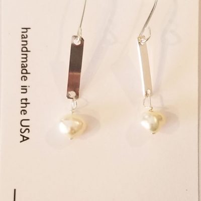 Simple Pearl Drop Earring