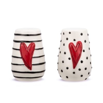 Red Heart Salt & Pepper Shakers - Set of 2